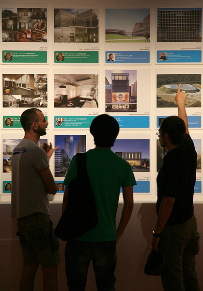 Exhibits and Lounge-005