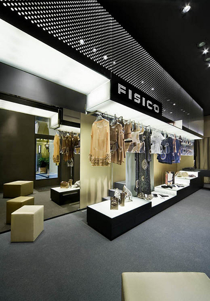 Retail Via Montenapoleone-003